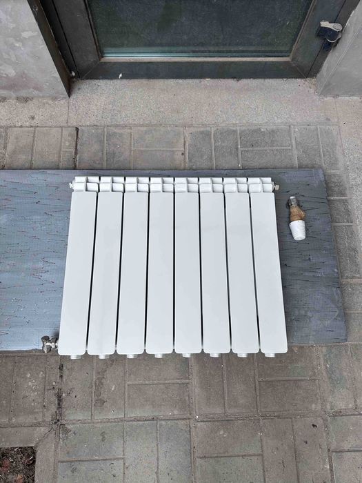 Радиатор за стена / Алуминиева лира