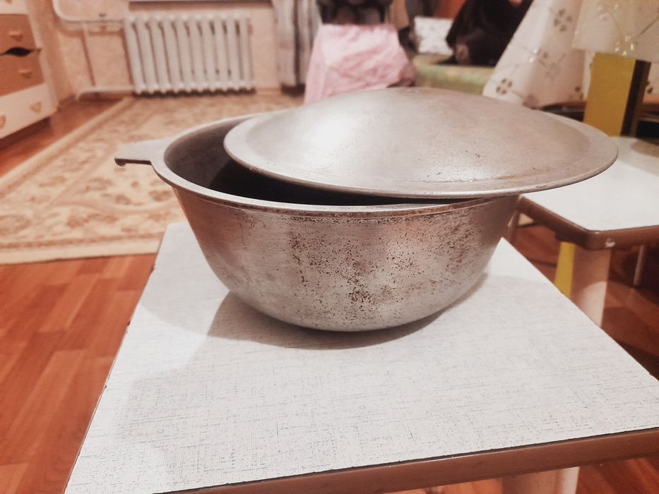 Продам казан 3 литра примерно