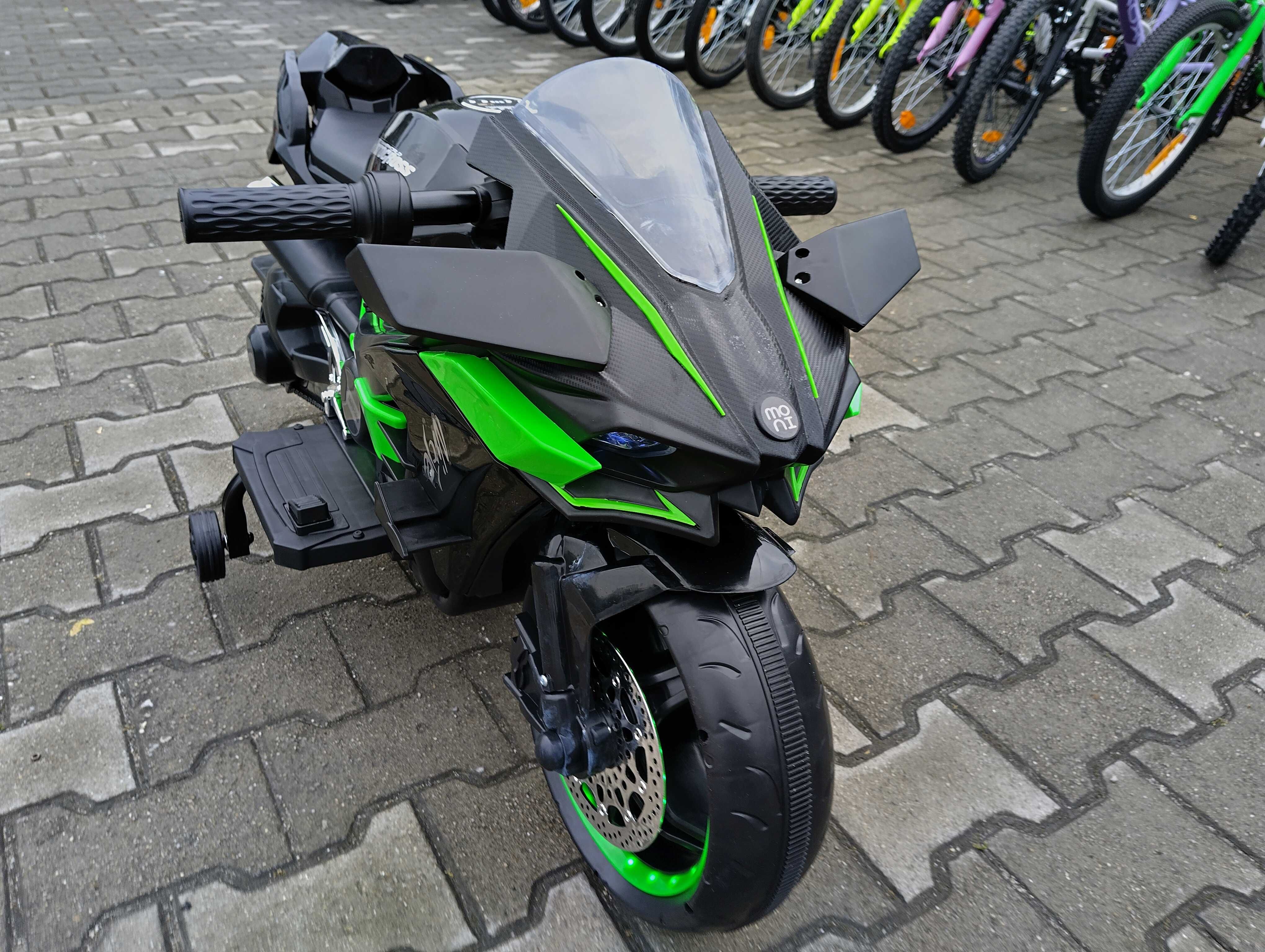 KAWASAKI акумулаторен мотор NINJA DUO черен
