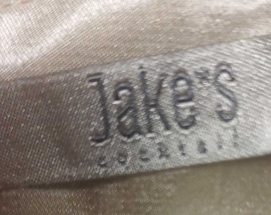 Красива нежна бална рокля