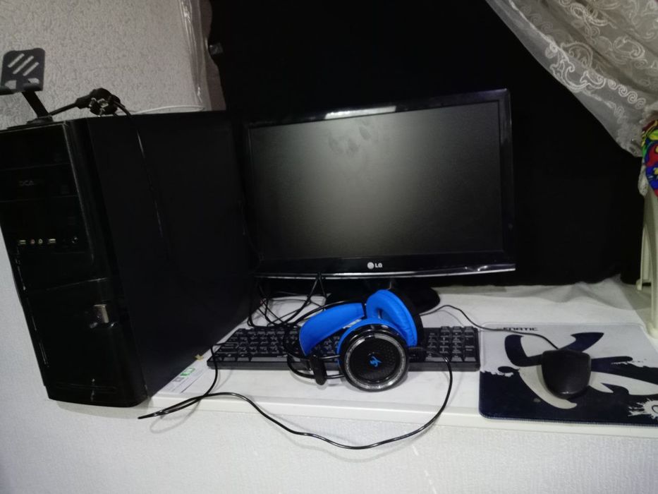 22..LG. koresky. Monitor