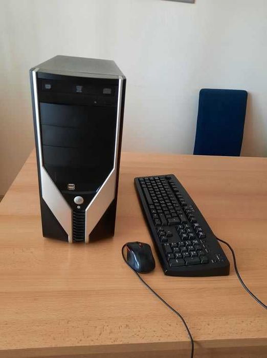 компютър  настолен