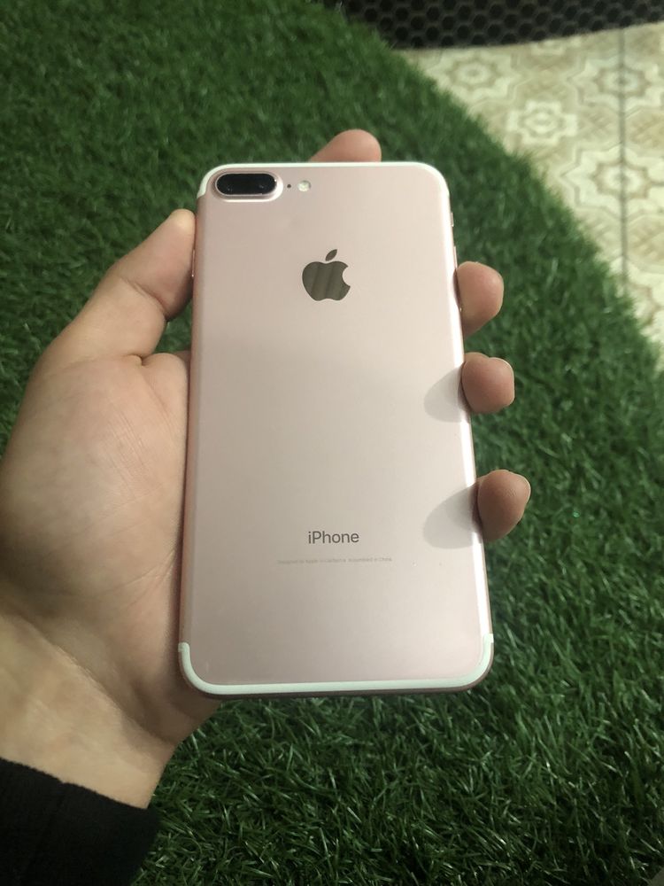 Iphone 7 plyus rose gold