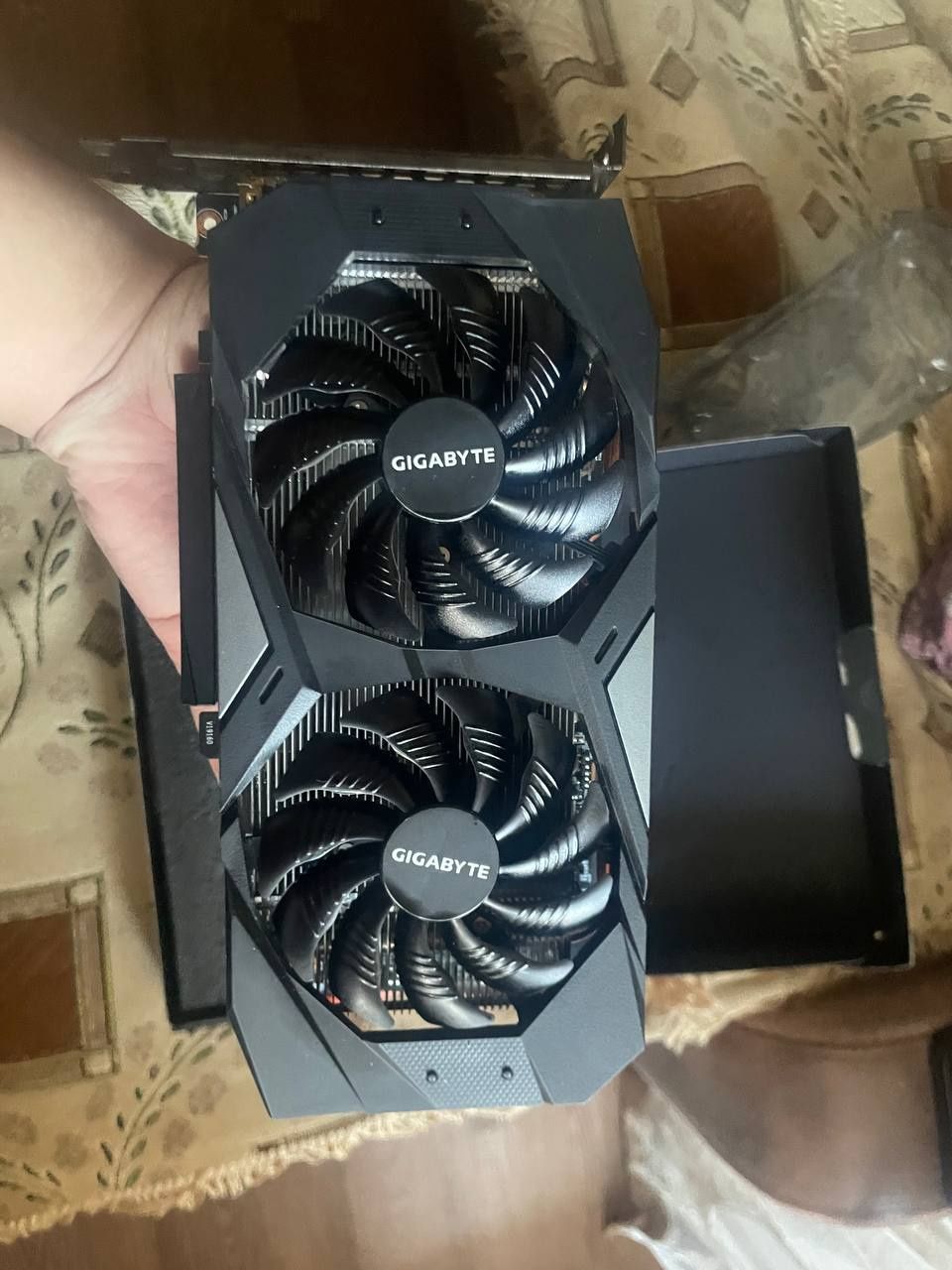 RX5600xt видеокарта