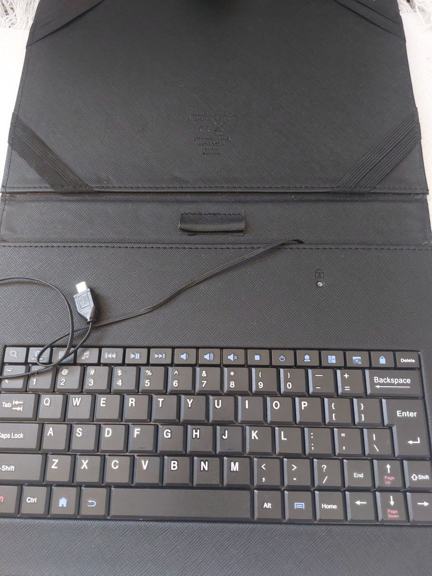 Таблет Lenovo Yoga tab / YT3 - X50M + клавиатура