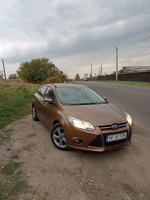 Vând Ford Focus  2014