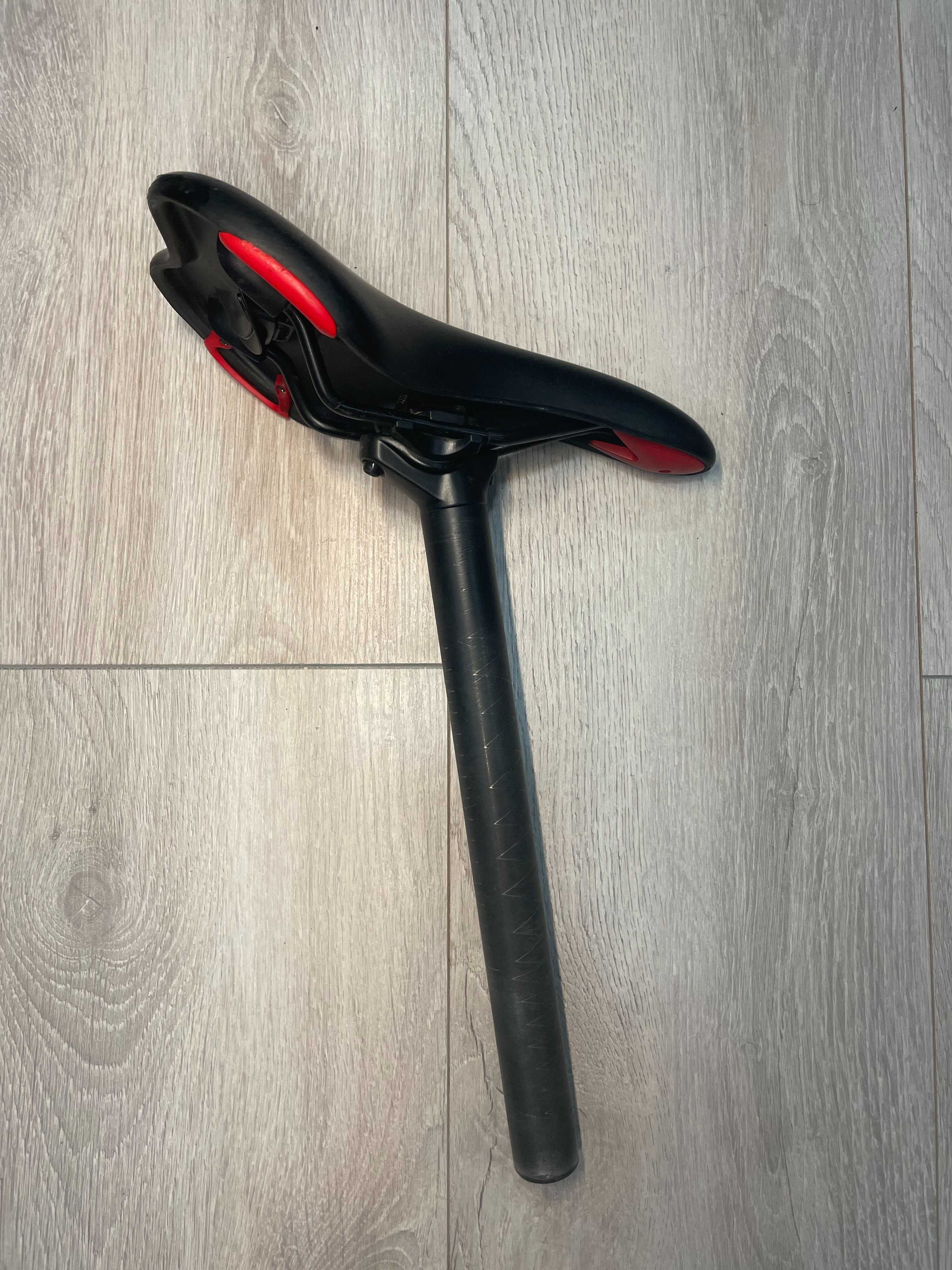 Кожена седалка  Selle Royal с червени предпазители