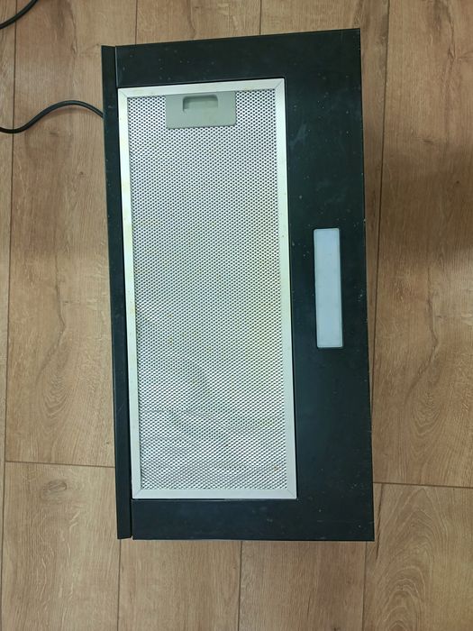 Продам вытяжку на кухню