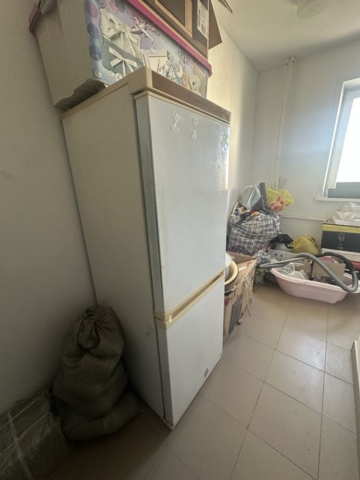 Продам двухкамерный холодильник LG