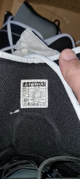 Booti snowboard Firefly NOI !!