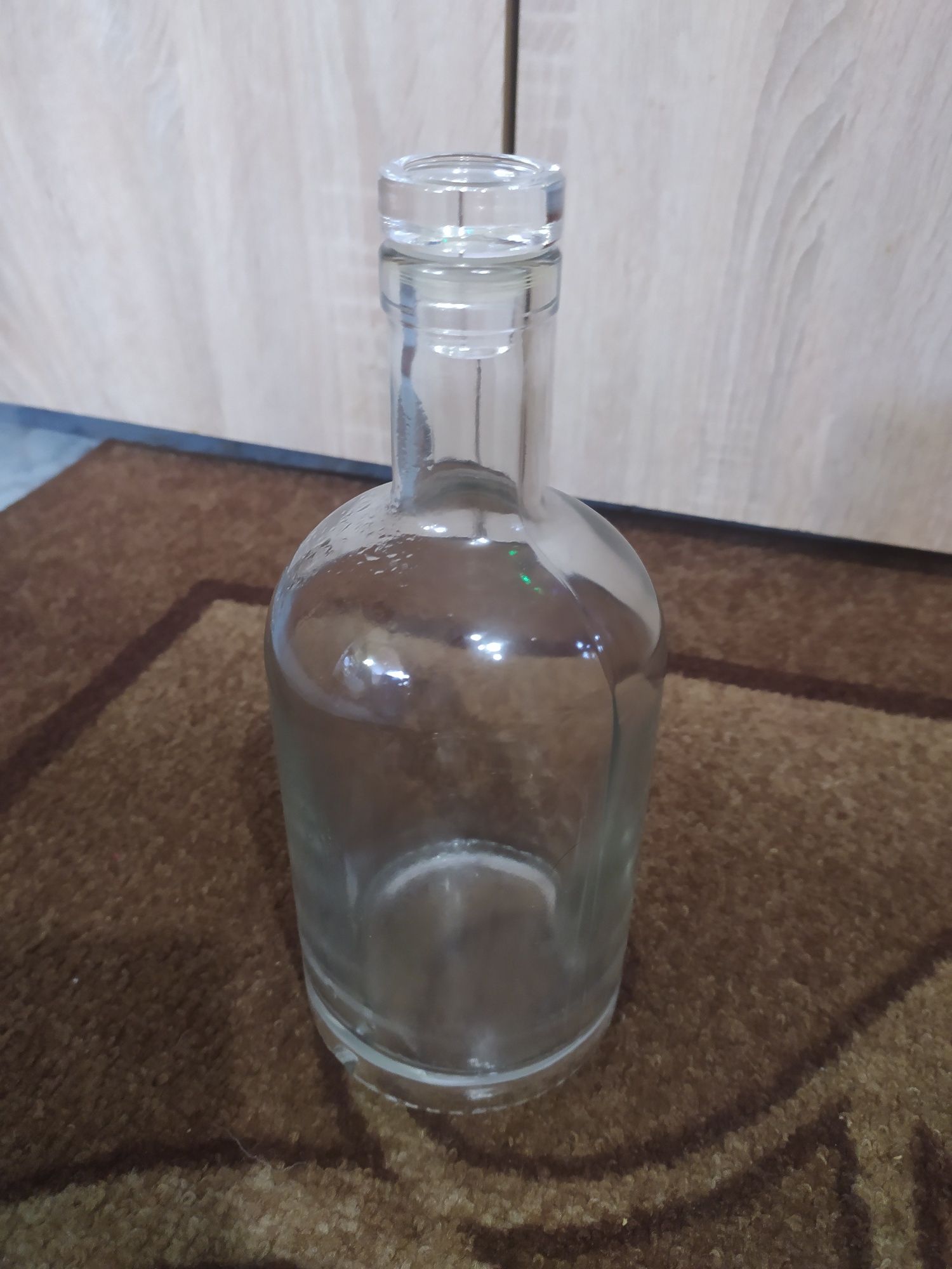 Стъклени бутилки за алкохол