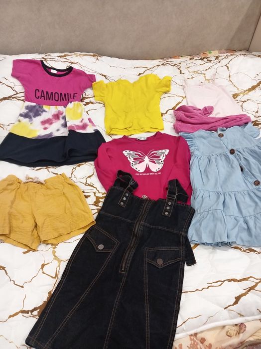 Отдам даром детскую одежду