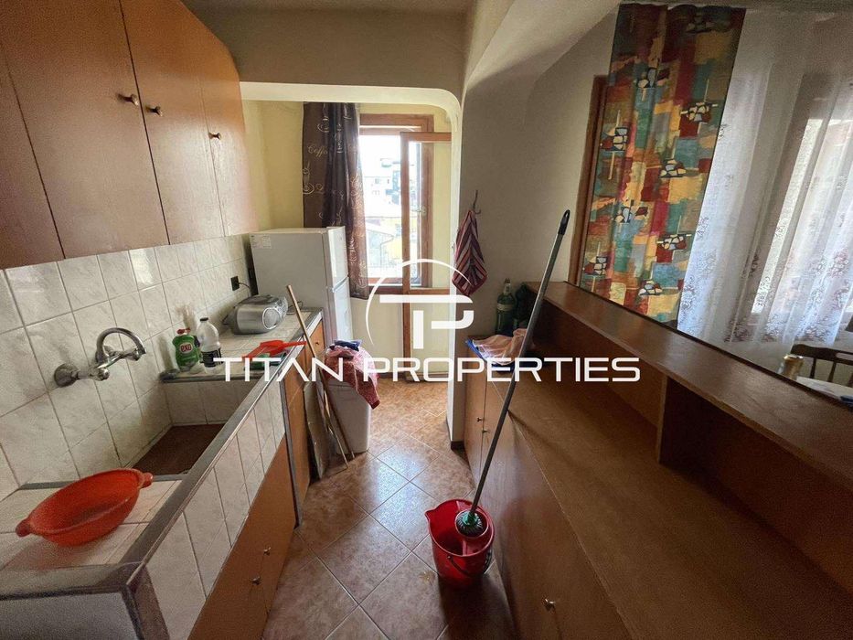 Дава се под наем Тристаен апартамент в Варна, Колхозен пазар - 85 кв.м за 500 € - Снимка #3