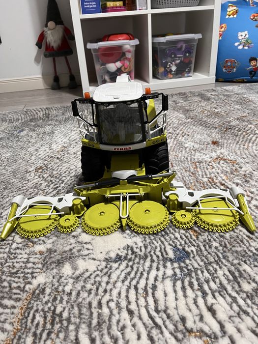 Combină Bruder de jucarie