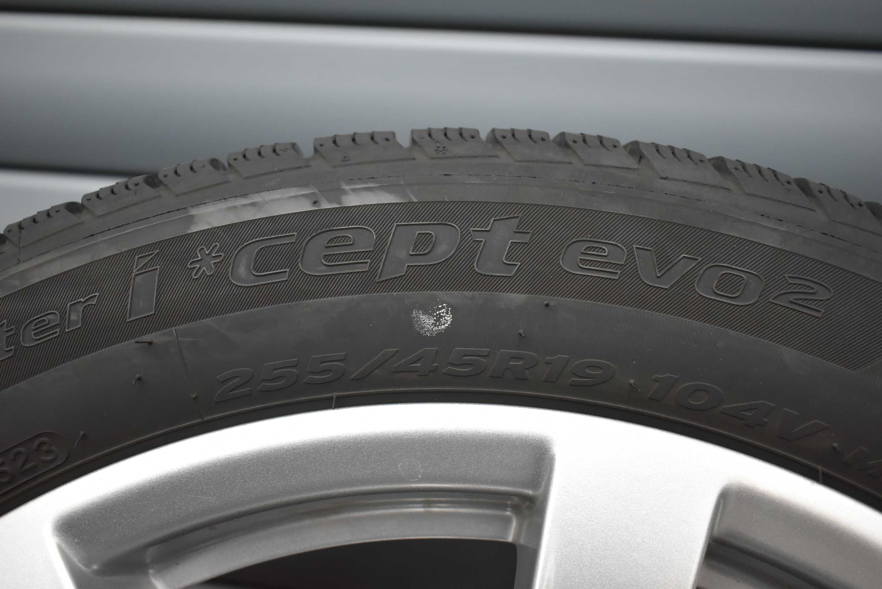 Зимни гуми 255/45/19 Hankook
