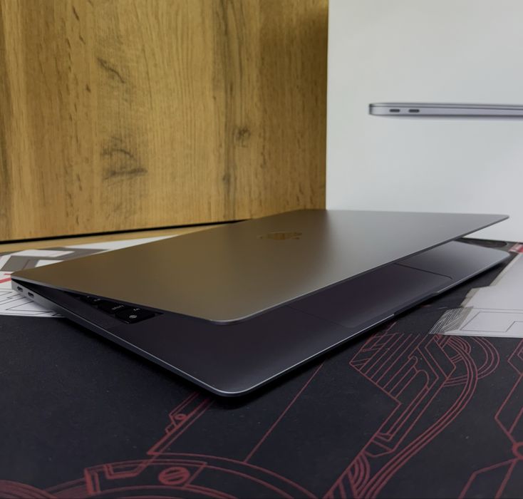 Macbook Air M1 13inch ideal