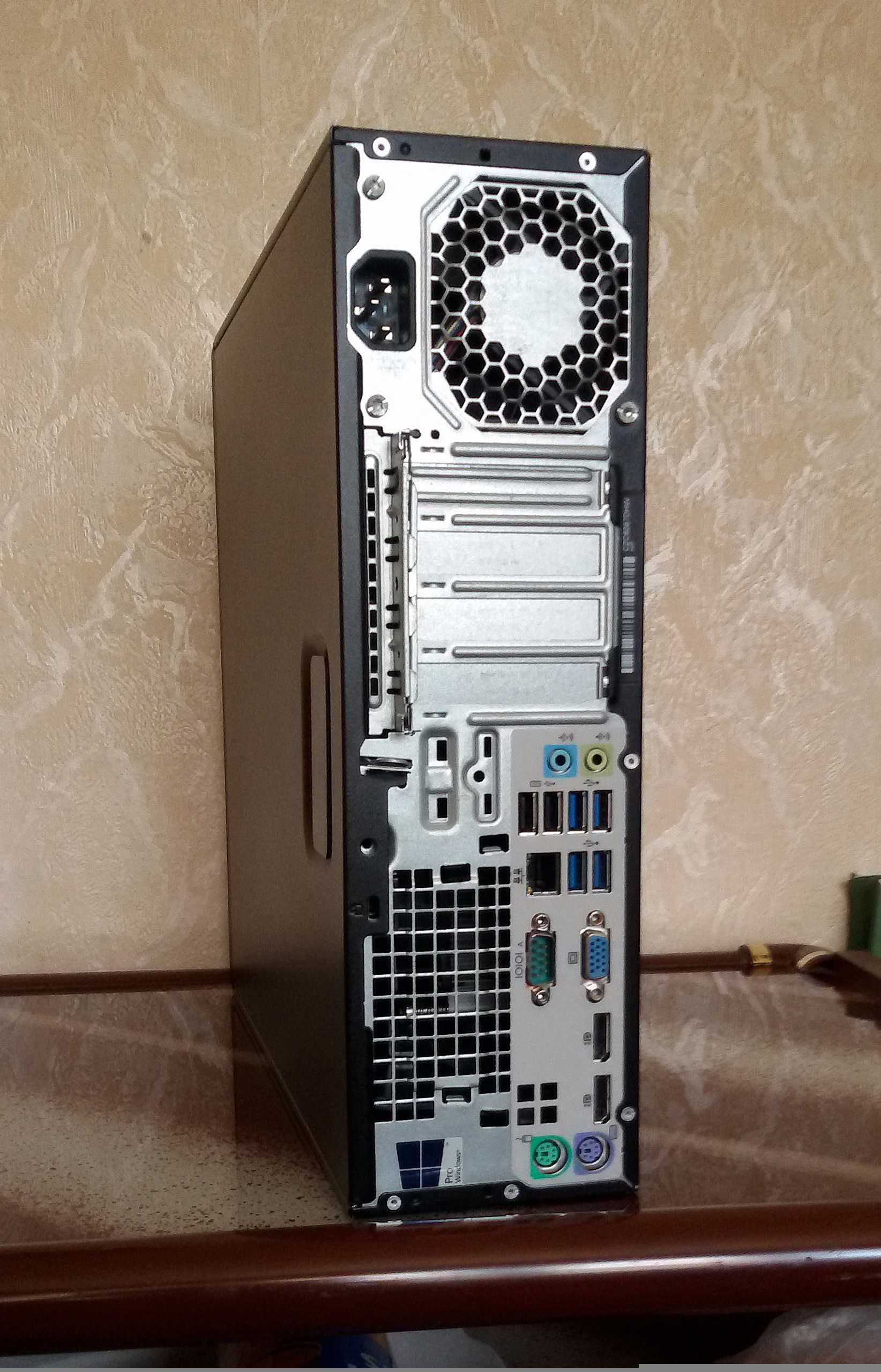 Компютър HP ProDesk 600 G2 SFF i5-6500 NVMe + HDD