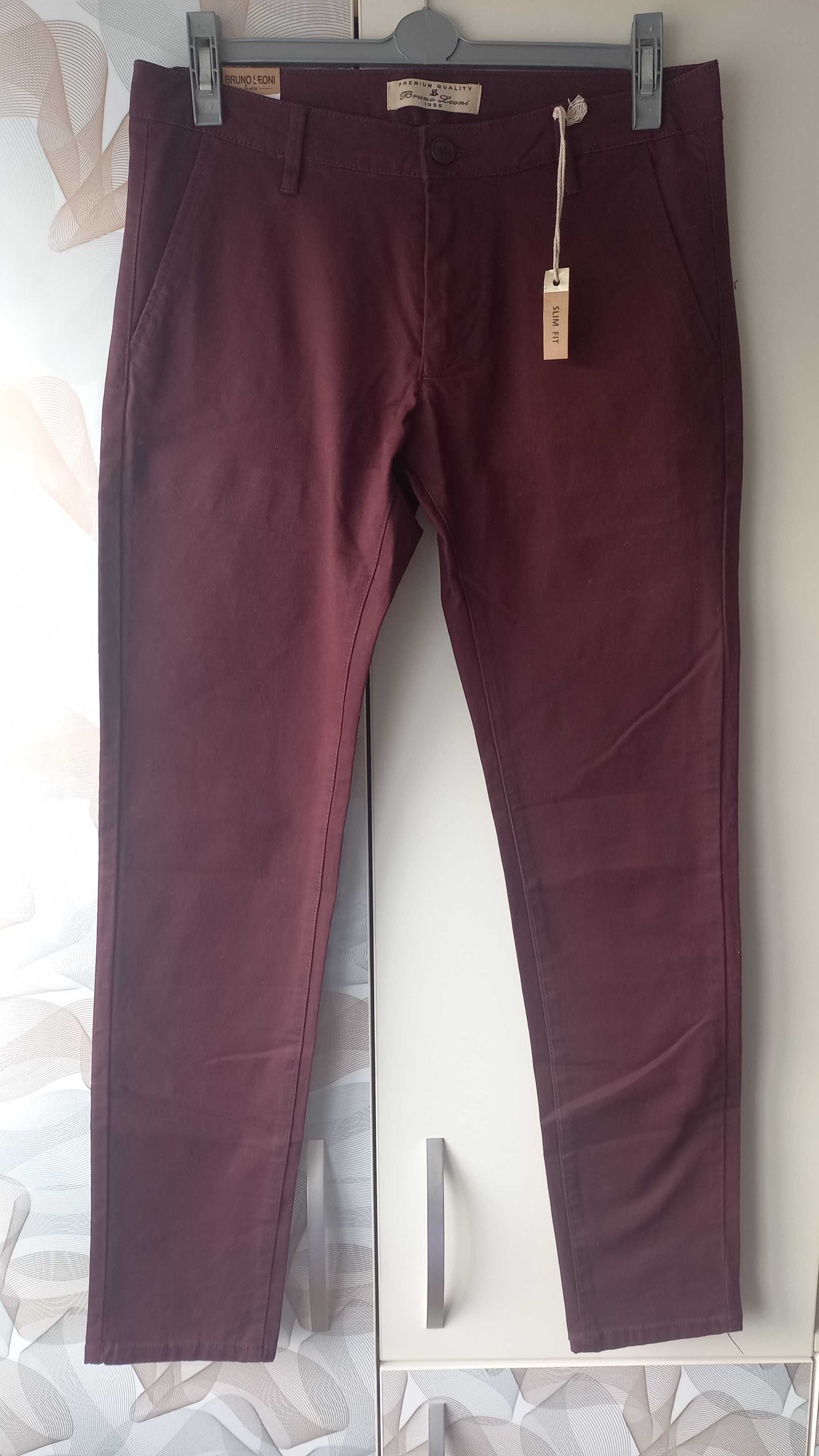 Pantaloni casual Burgundia