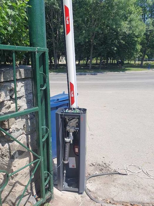 Automatizare porti
