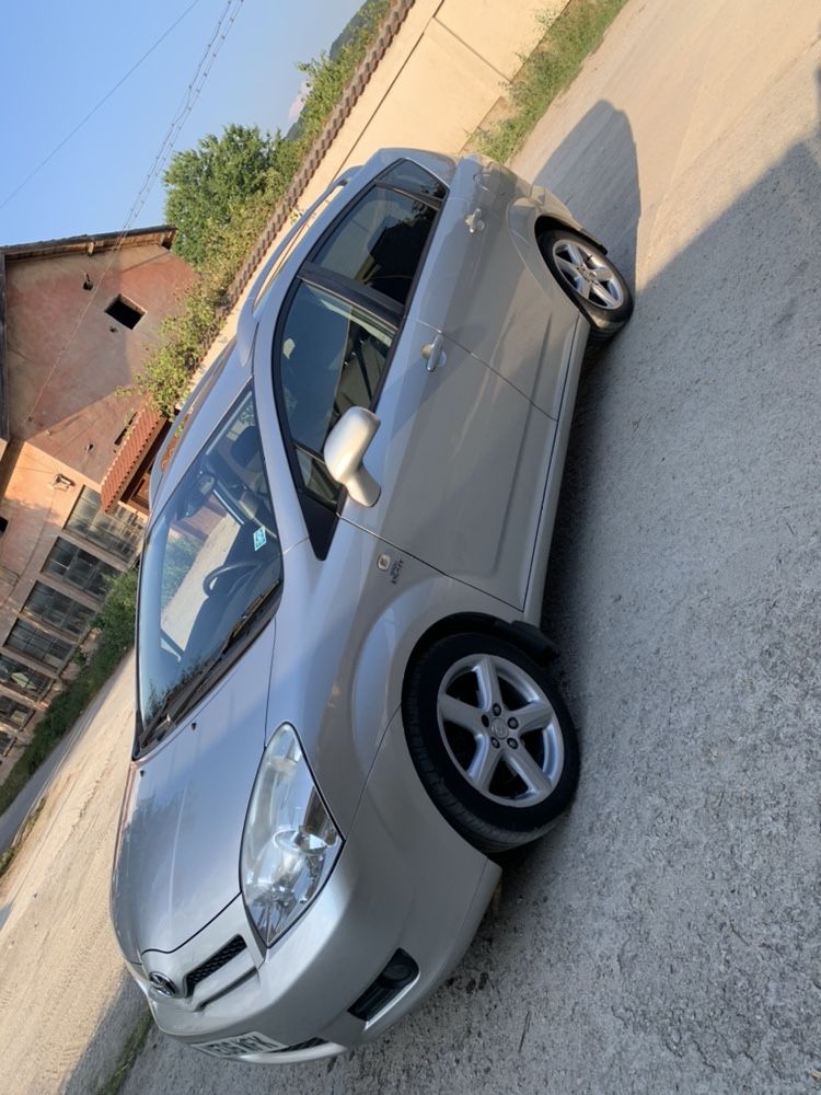 На Части Toyota Corolla Verso 2.2 177 D-Cat Корола Версо T180