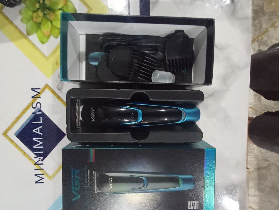 Машинка для стрижки волос VGR