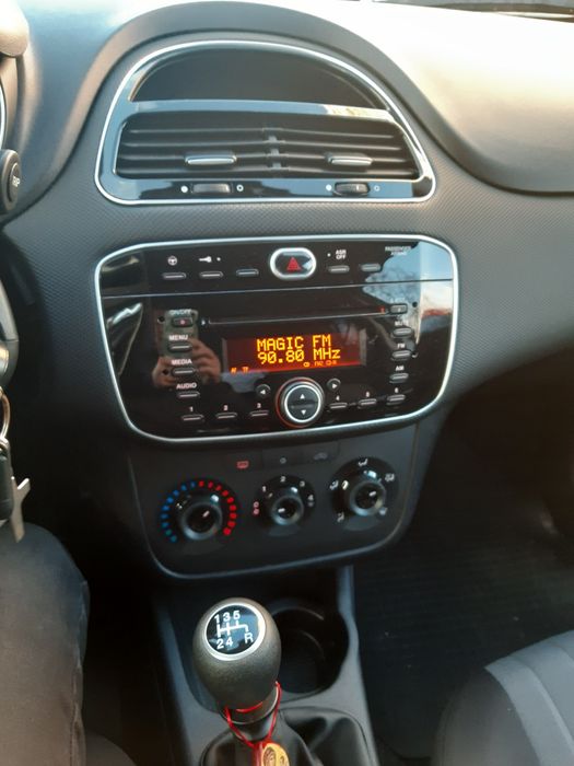 Vând/schimb Fiat Punto 2018