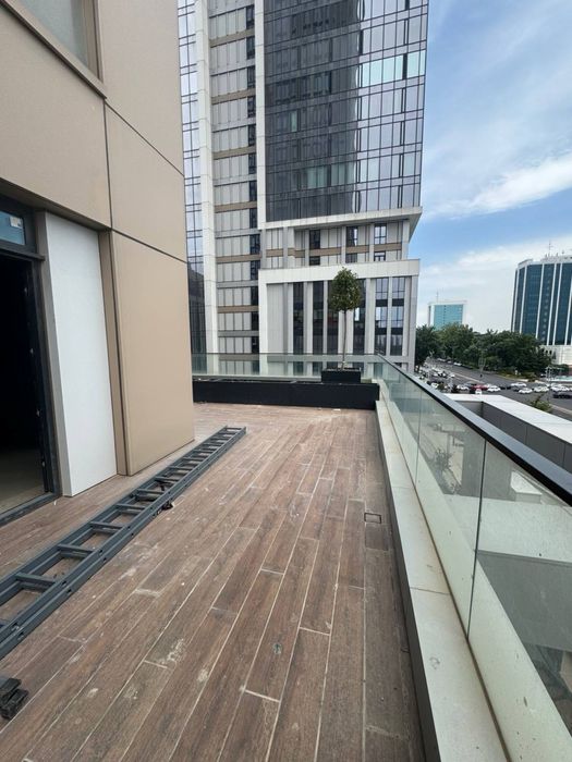 Срочно продаётся 2/4/51/60 м2 квартира с террассой в Nest One