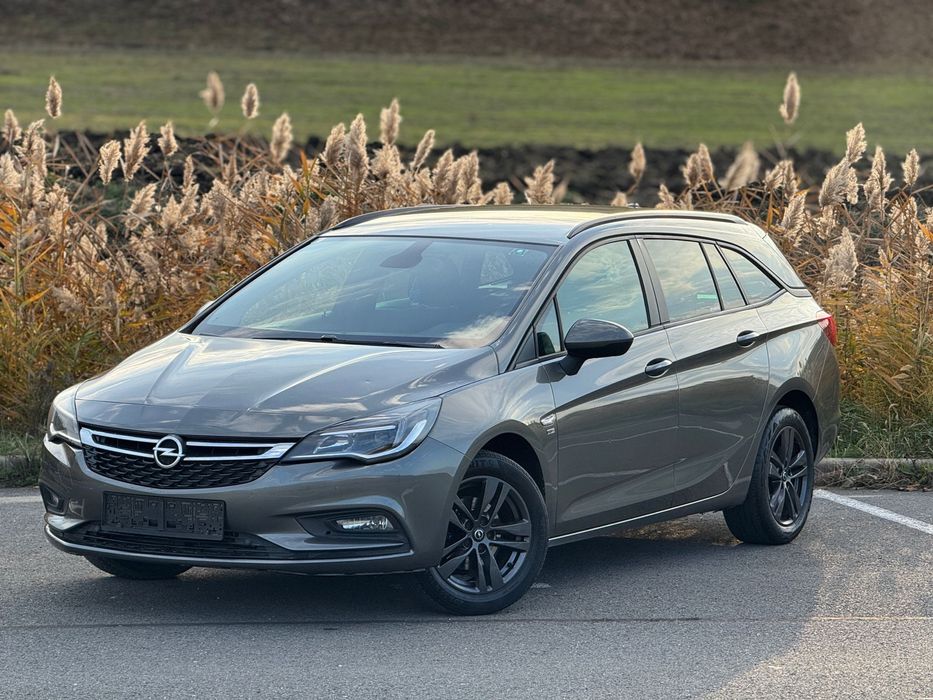 Opel astra K / an 2019/ Diesel/ Euro6/ Bi-Xenon