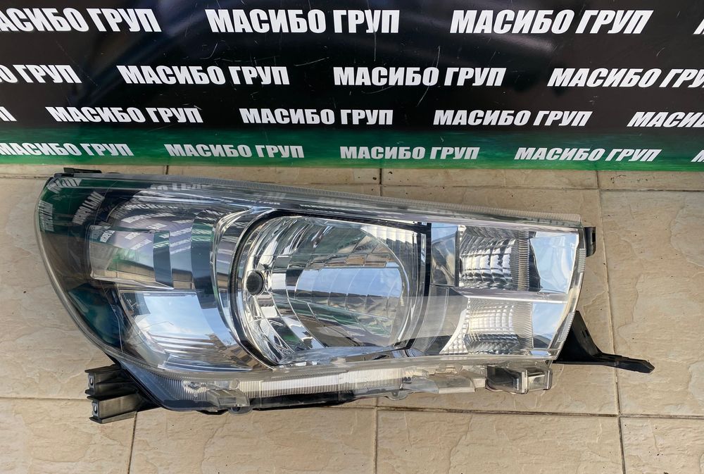 Фар far десен фарове Тойота Toyota HILUX
