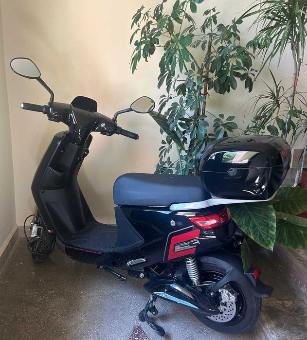 Scuter electric RKSR814 inch.negru rosu