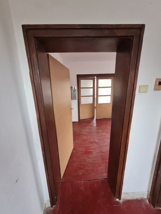 Продавам етаж от къща в Кюстендил Център