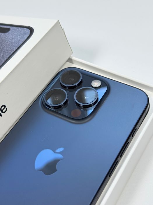 Apple iPhone 15 Pro 256GB - Blue Titanium