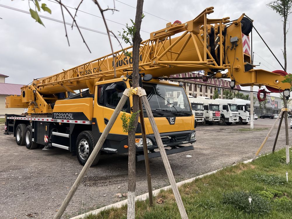 Срочно Автокран 32т. LIUGONG. TC320C5L. Янгидан фарки йук.