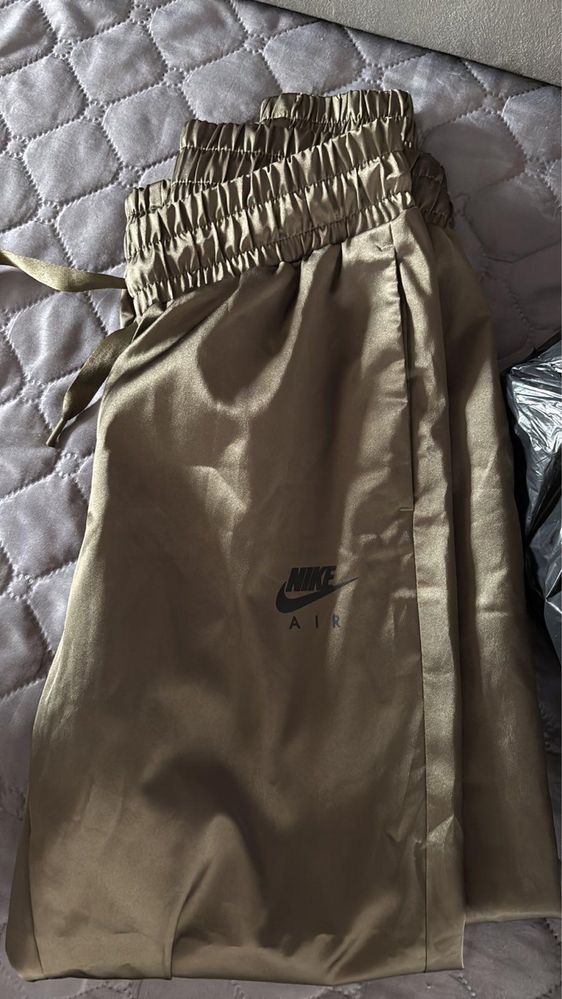 Nike tracksuit анцунк спортен комплект