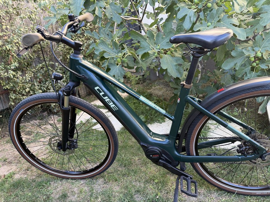 Bicicleta electrica CUBE Touring Hybrid One 625