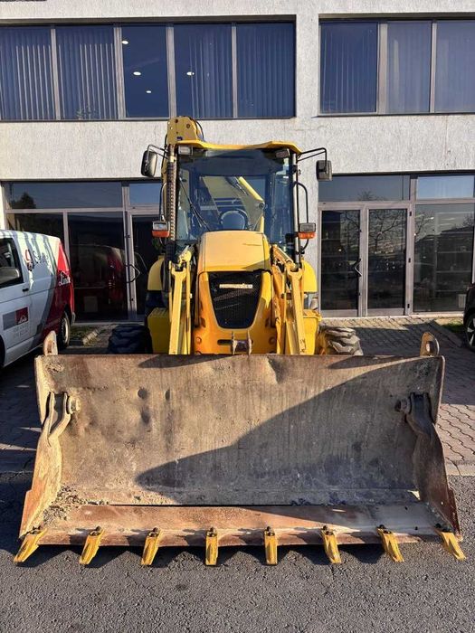 Buldoexcavator KOMATSU WB93R-5 An fabricație: 12/2007