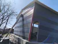 Hale pe structura metalica
