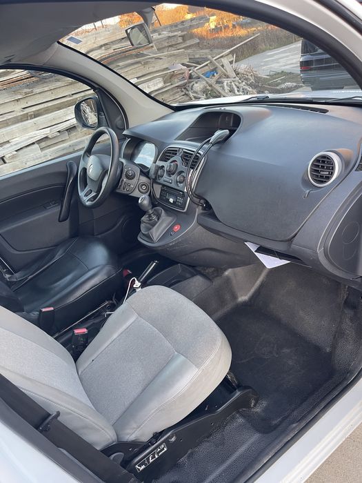 Renault Kangoo Exprees Maxi Lung 1.5 D 95 cp TVA deductibil 2021