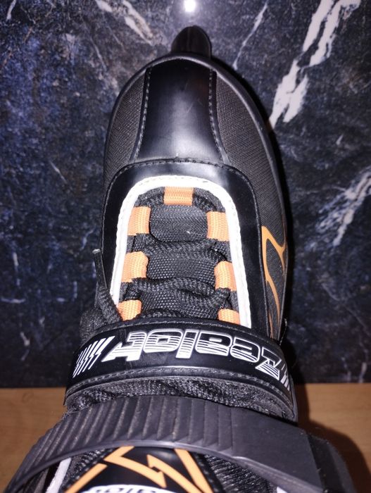 Role negre cu portocaliu profesionale de bună calitate (ca noi)