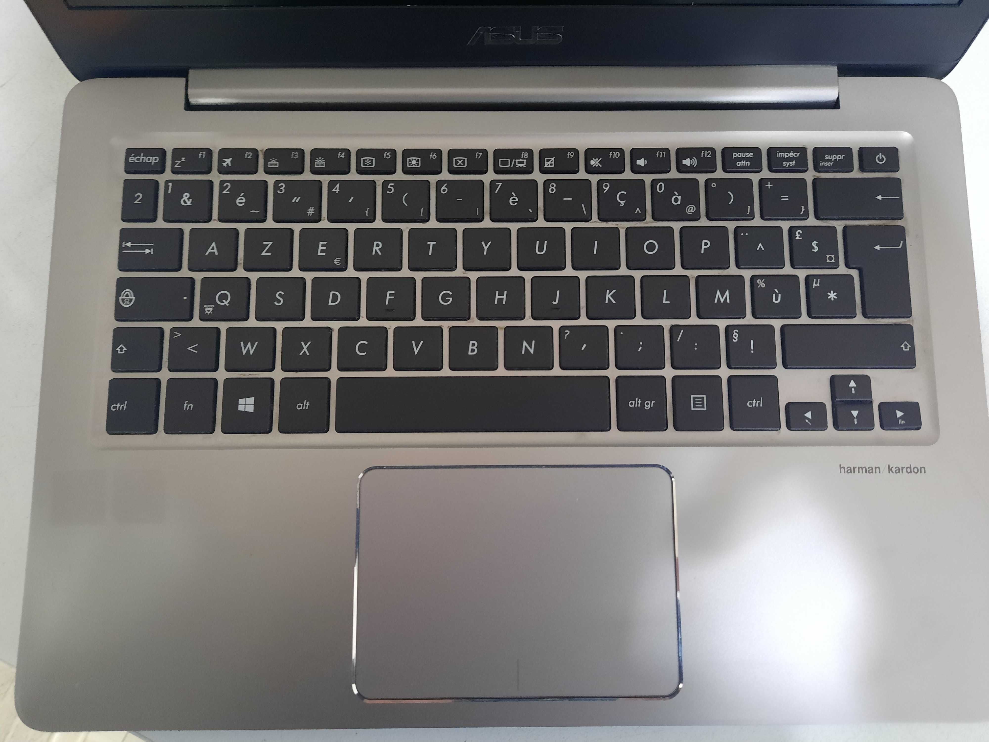 Dezmembrez Laptop Asus UX310U