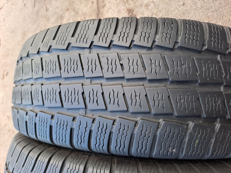 4бр. 2023г. 235/65/16 C Platin: Бусови гуми