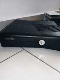 XBOXbox 360 Kinect , + 7 JOCURI :GTA V, CALL OF DUTY etc..