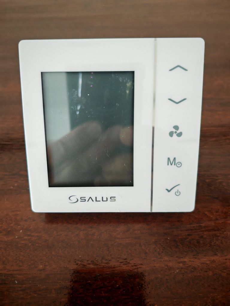 Termostat Salus FC600