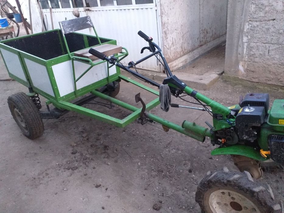 Remorcuta motocultor de vanzare