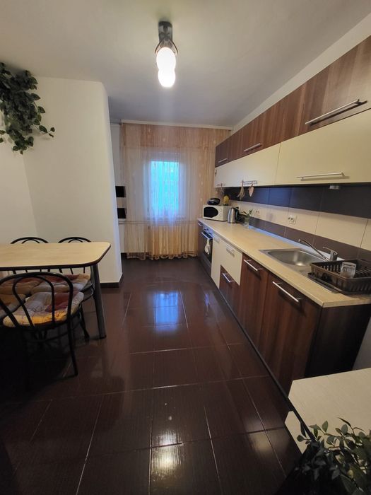 3 Camere, 2 Bai, Parcare,Centrala Proprie, Mobilat+Utilat