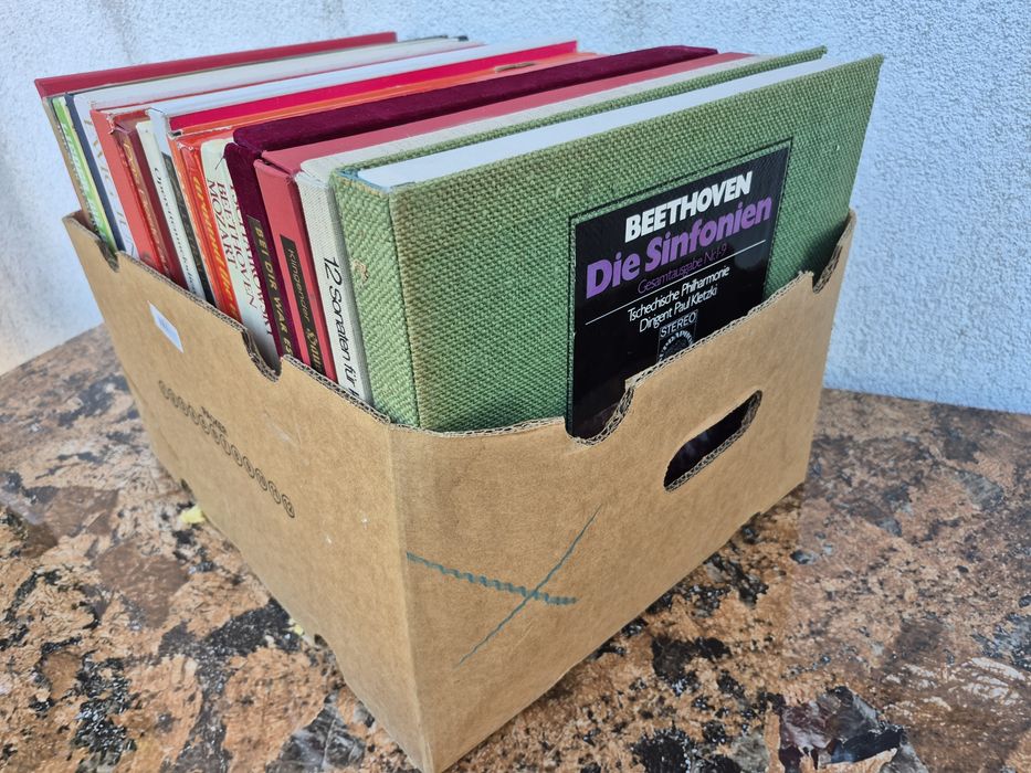 Vând 100 Discuri Vinil colectie muzica clasica mixta Artiști celebrii