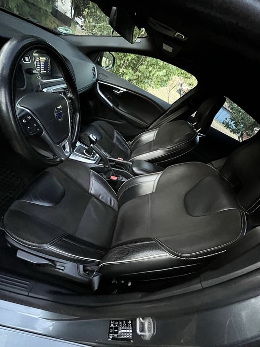 Volvo v40 Sport 2.0