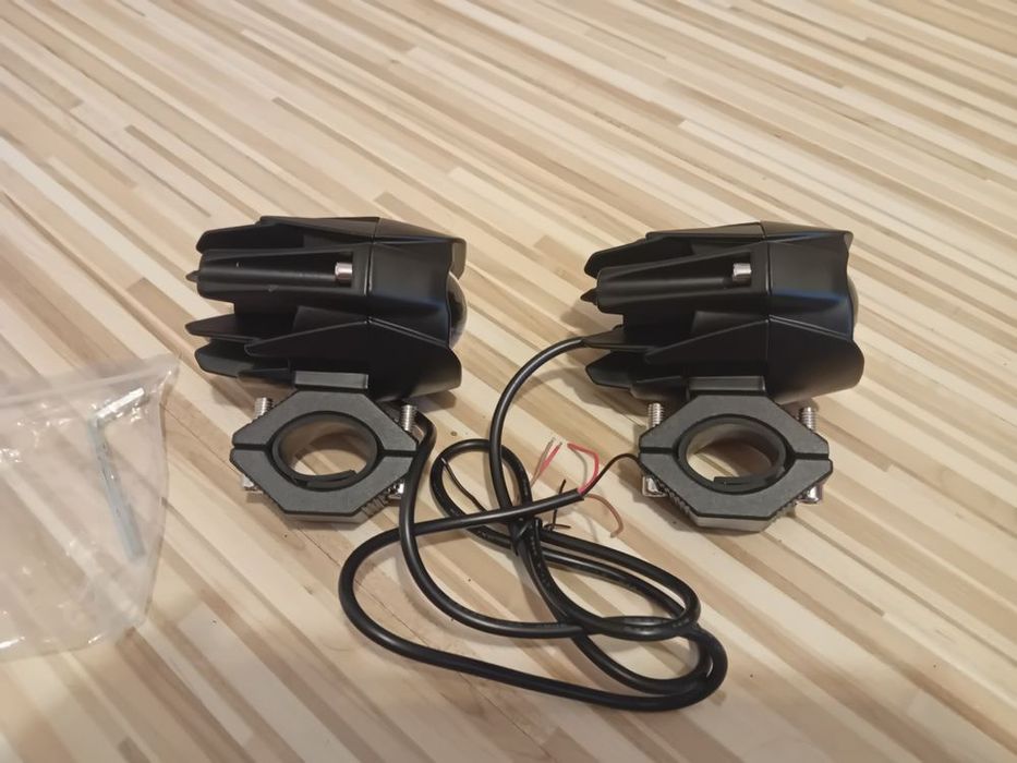 Proiectoare moto LED