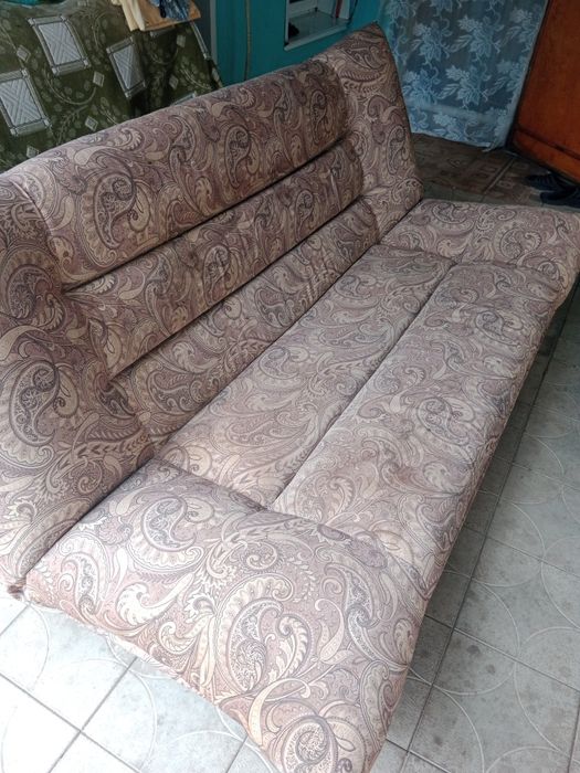 Продам диван книжка