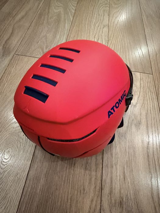 Ски каска Atomic